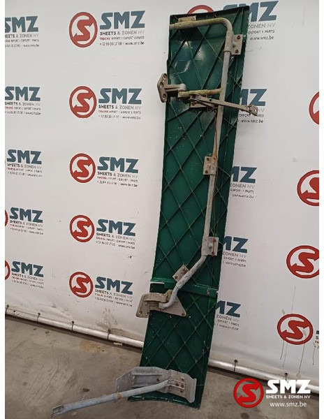 Renault Occ cabinespoiler links Renault - Aérodynamique/ Spoilers pour Camion: photos 2 Renault Occ cabinespoiler links Renault - Aérodynamique/ Spoilers pour Camion: photos 2