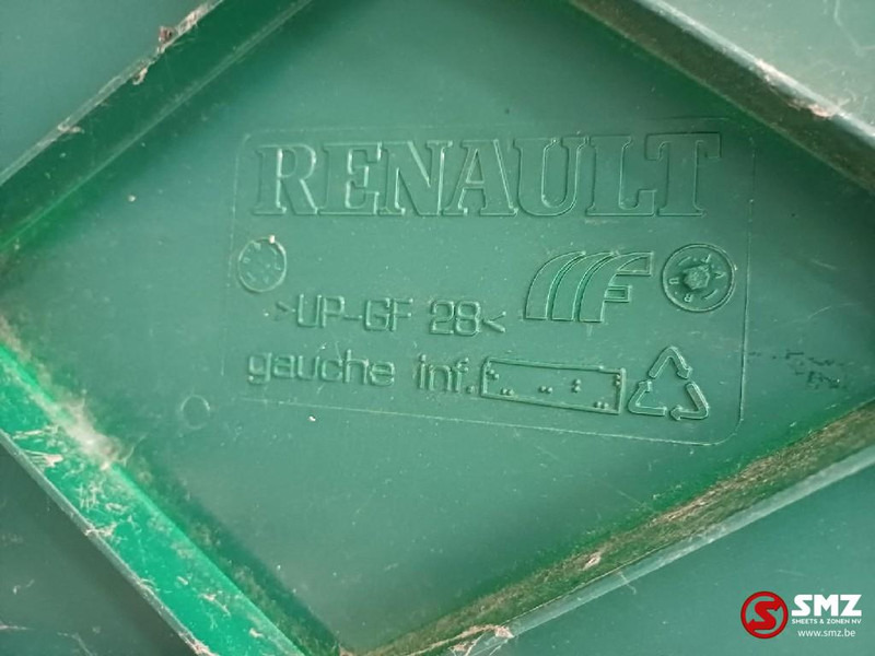 Renault Occ cabinespoiler links Renault - Aérodynamique/ Spoilers pour Camion: photos 3 Renault Occ cabinespoiler links Renault - Aérodynamique/ Spoilers pour Camion: photos 3