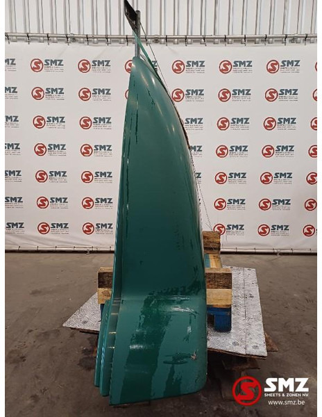 Renault Occ dakspoiler Renault - Aérodynamique/ Spoilers pour Camion: photos 3 Renault Occ dakspoiler Renault - Aérodynamique/ Spoilers pour Camion: photos 3