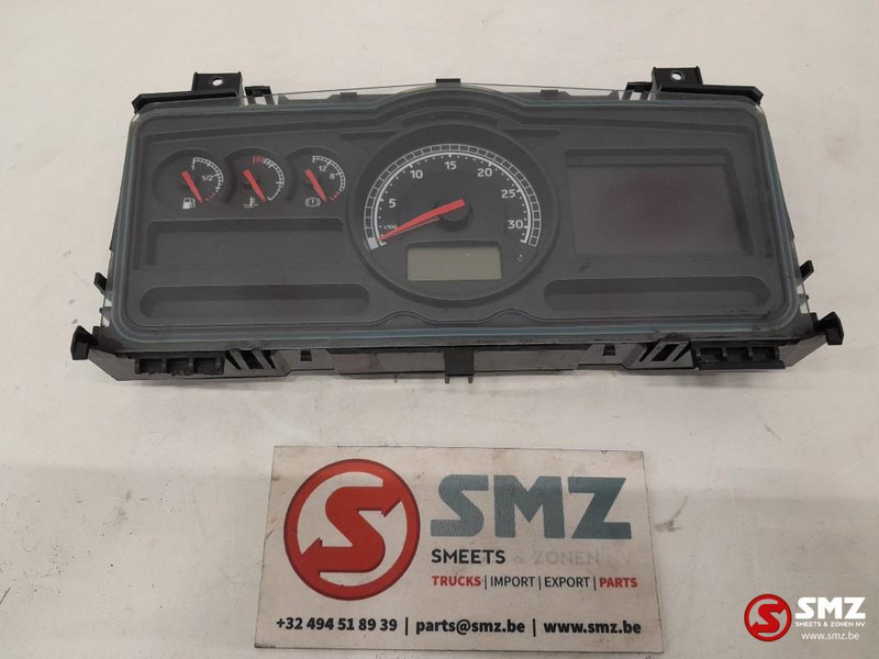 Renault Occ instrumentenpaneel Renault - Panel de instrumentos pour Camion: photos 1 Renault Occ instrumentenpaneel Renault - Panel de instrumentos pour Camion: photos 1