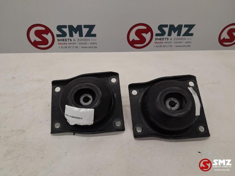 Renault Occ set motorsteunen vooraan - Support de moteur pour Camion: photos 3 Renault Occ set motorsteunen vooraan - Support de moteur pour Camion: photos 3