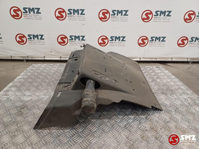 Renault Occ spatbord rechts Renault - Carrosserie et extérieur pour Camion: photos 3 Renault Occ spatbord rechts Renault - Carrosserie et extérieur pour Camion: photos 3