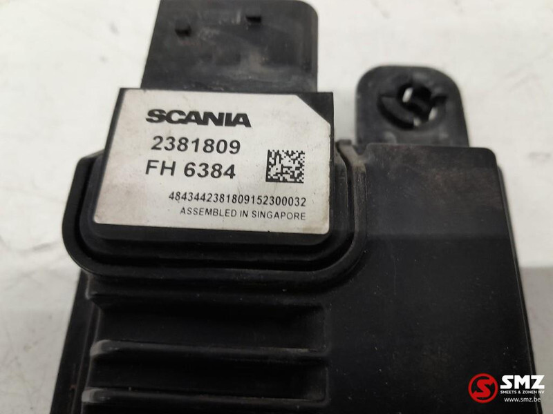 Scania Occ ECU afstandssensor Scania R410 2381809 - Bloc de gestion pour Camion: photos 3 Scania Occ ECU afstandssensor Scania R410 2381809 - Bloc de gestion pour Camion: photos 3