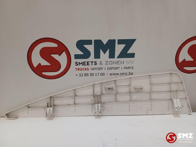 Scania Occ cabinespoiler rechts Scania - Aérodynamique/ Spoilers pour Camion: photos 2 Scania Occ cabinespoiler rechts Scania - Aérodynamique/ Spoilers pour Camion: photos 2