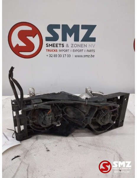 Scania Occ mistlamp links Scania R410 2080688 1852572 - Feu anti-brouillard pour Camion: photos 2 Scania Occ mistlamp links Scania R410 2080688 1852572 - Feu anti-brouillard pour Camion: photos 2