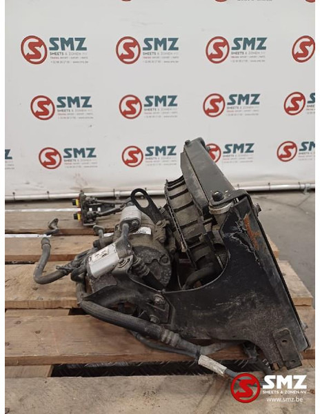 Scania Occ parkeerkoeler + aircocompressor Scania - Système de refroidissement pour Camion: photos 4 Scania Occ parkeerkoeler + aircocompressor Scania - Système de refroidissement pour Camion: photos 4