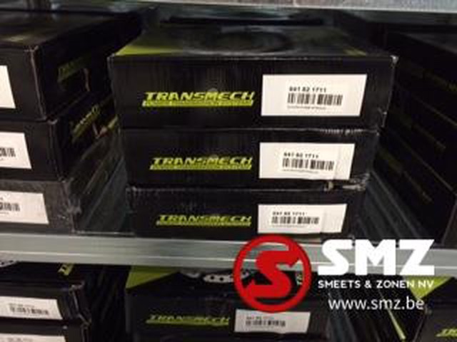 Toyota Koppelingsset hi-lux 2.5d - Embrayage et pièces pour Camion: photos 1 Toyota Koppelingsset hi-lux 2.5d - Embrayage et pièces pour Camion: photos 1