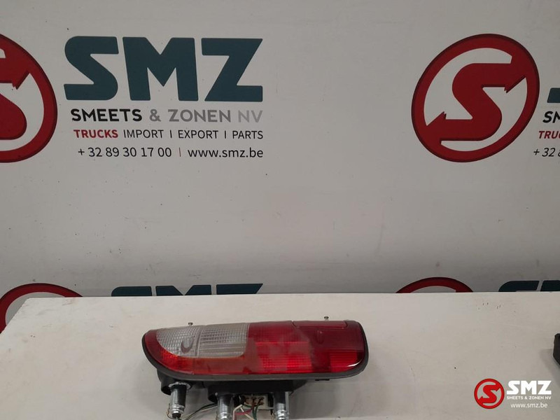 Toyota Lamp assy achter rechts lexus , Toyota - Feu arrière pour Camion: photos 3 Toyota Lamp assy achter rechts lexus , Toyota - Feu arrière pour Camion: photos 3