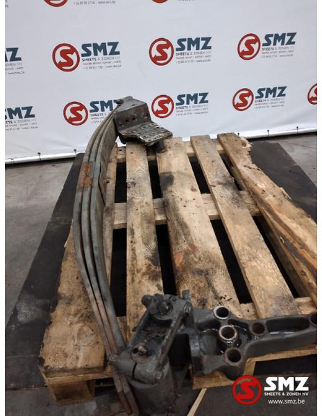 Volvo Occ bladveer vooraan Volvo FM 257868 - Suspension de cabine pour Camion: photos 1 Volvo Occ bladveer vooraan Volvo FM 257868 - Suspension de cabine pour Camion: photos 1