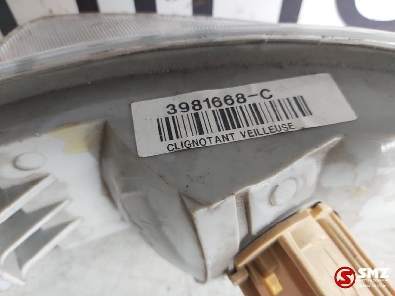 Volvo Occ knipperlicht Volvo FH12/FH16/FM12 - Lumière/ Éclairage pour Camion: photos 3 Volvo Occ knipperlicht Volvo FH12/FH16/FM12 - Lumière/ Éclairage pour Camion: photos 3