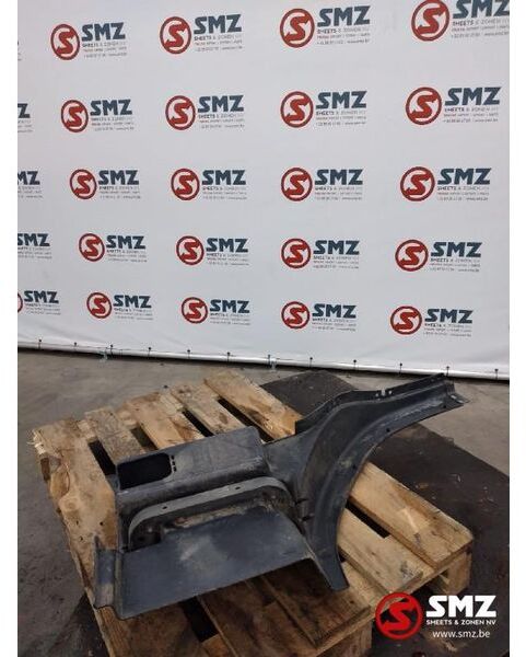 Volvo Occ opstapbak rechts Volvo FM 20502239 20529483 - Cabine et intérieur pour Camion: photos 2 Volvo Occ opstapbak rechts Volvo FM 20502239 20529483 - Cabine et intérieur pour Camion: photos 2