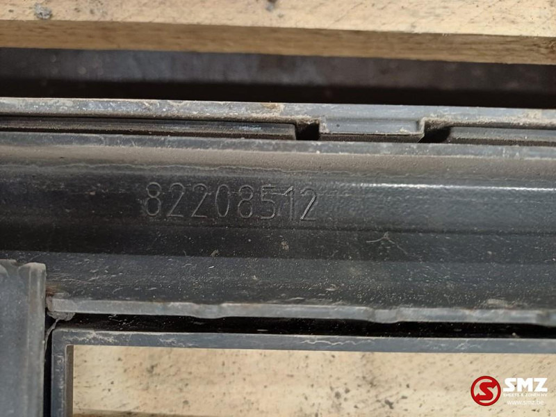 Volvo Occ radiatorgrille Volvo - Calandre pour Camion: photos 3 Volvo Occ radiatorgrille Volvo - Calandre pour Camion: photos 3