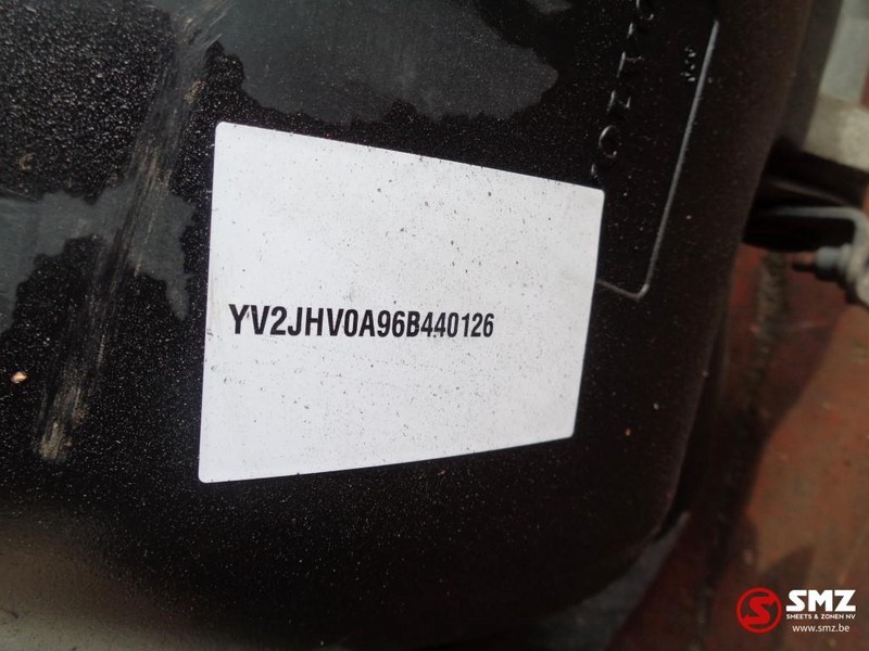 Volvo Occ volvo luchtinlaat 20859974 - Système d'admission d'air pour Camion: photos 3 Volvo Occ volvo luchtinlaat 20859974 - Système d'admission d'air pour Camion: photos 3