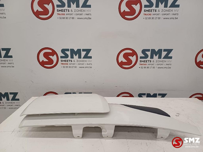 Volvo Occ windgeleider links Volvo - Cabine et intérieur pour Camion: photos 2 Volvo Occ windgeleider links Volvo - Cabine et intérieur pour Camion: photos 2