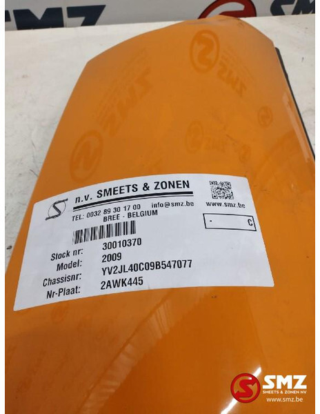 Volvo Occ windgeleider links Volvo - Cabine et intérieur pour Camion: photos 3 Volvo Occ windgeleider links Volvo - Cabine et intérieur pour Camion: photos 3