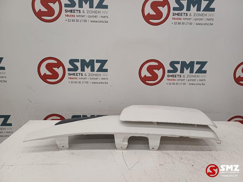 Volvo Occ windgeleider rechts Volvo - Cabine et intérieur pour Camion: photos 2 Volvo Occ windgeleider rechts Volvo - Cabine et intérieur pour Camion: photos 2