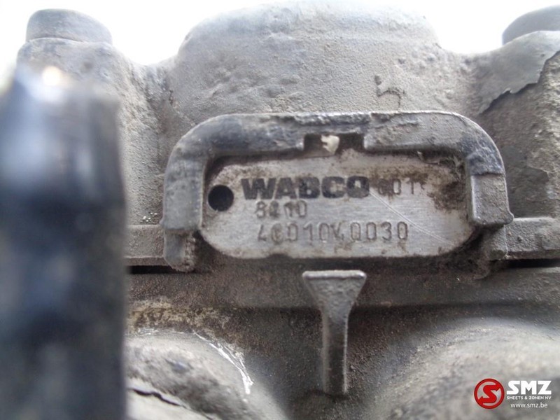 Wabco Occ ebs ventiel 4001040030 - Valve de frein pour Camion: photos 4 Wabco Occ ebs ventiel 4001040030 - Valve de frein pour Camion: photos 4