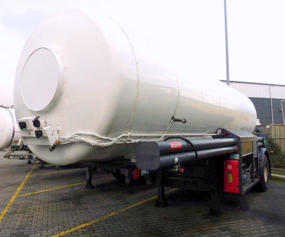 BURG Gas tank semi-trailer used for CO2 Carbon dioxide - Semi-remorque citerne: photos 1 BURG Gas tank semi-trailer used for CO2 Carbon dioxide - Semi-remorque citerne: photos 1