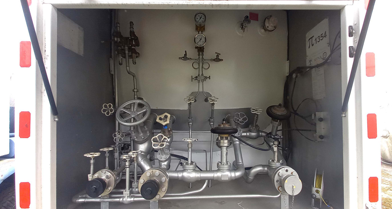 Cryocan Gas tank cryogenic semi-trailer used for LNG Methane - Semi-remorque citerne: photos 3 Cryocan Gas tank cryogenic semi-trailer used for LNG Methane - Semi-remorque citerne: photos 3
