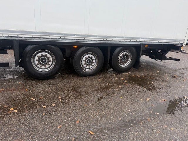 Schmitz Cargobull Achter sluitklep Liftassen - Semi-remorque fourgon: photos 5 Schmitz Cargobull Achter sluitklep Liftassen - Semi-remorque fourgon: photos 5