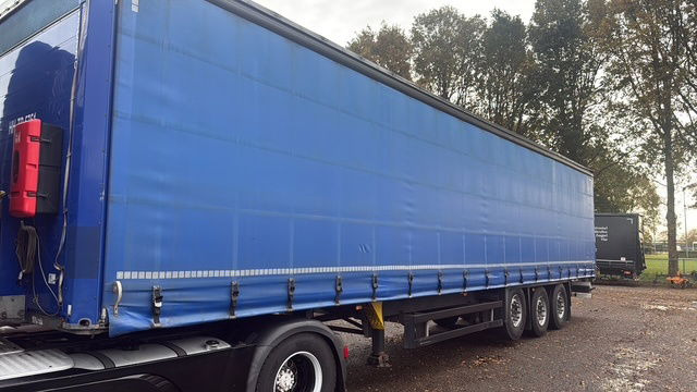 Schmitz Cargobull Coil Liftas - Semi-remorque rideaux coulissants: photos 1 Schmitz Cargobull Coil Liftas - Semi-remorque rideaux coulissants: photos 1