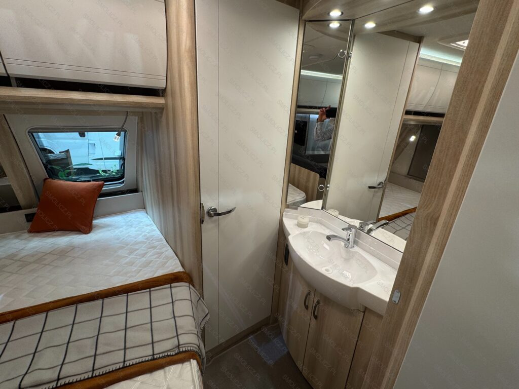 DE LUXE 400 SFe - Caravane: photos 5 DE LUXE 400 SFe - Caravane: photos 5