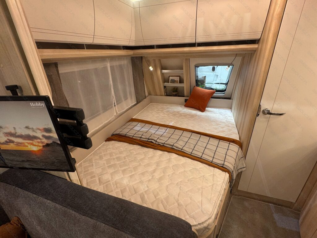 DE LUXE 400 SFe - Caravane: photos 4 DE LUXE 400 SFe - Caravane: photos 4