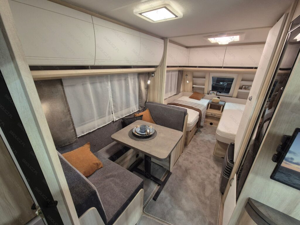 DE LUXE 460 SL - Caravane: photos 4 DE LUXE 460 SL - Caravane: photos 4