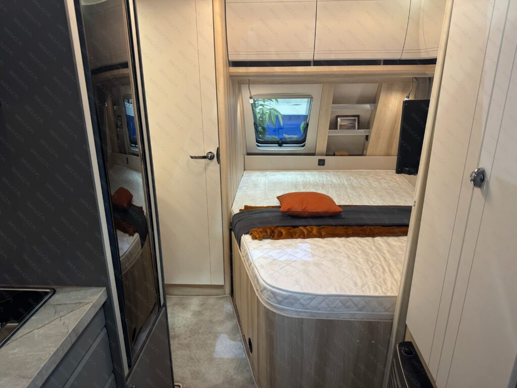 DE LUXE 460 UFe - Caravane: photos 3 DE LUXE 460 UFe - Caravane: photos 3