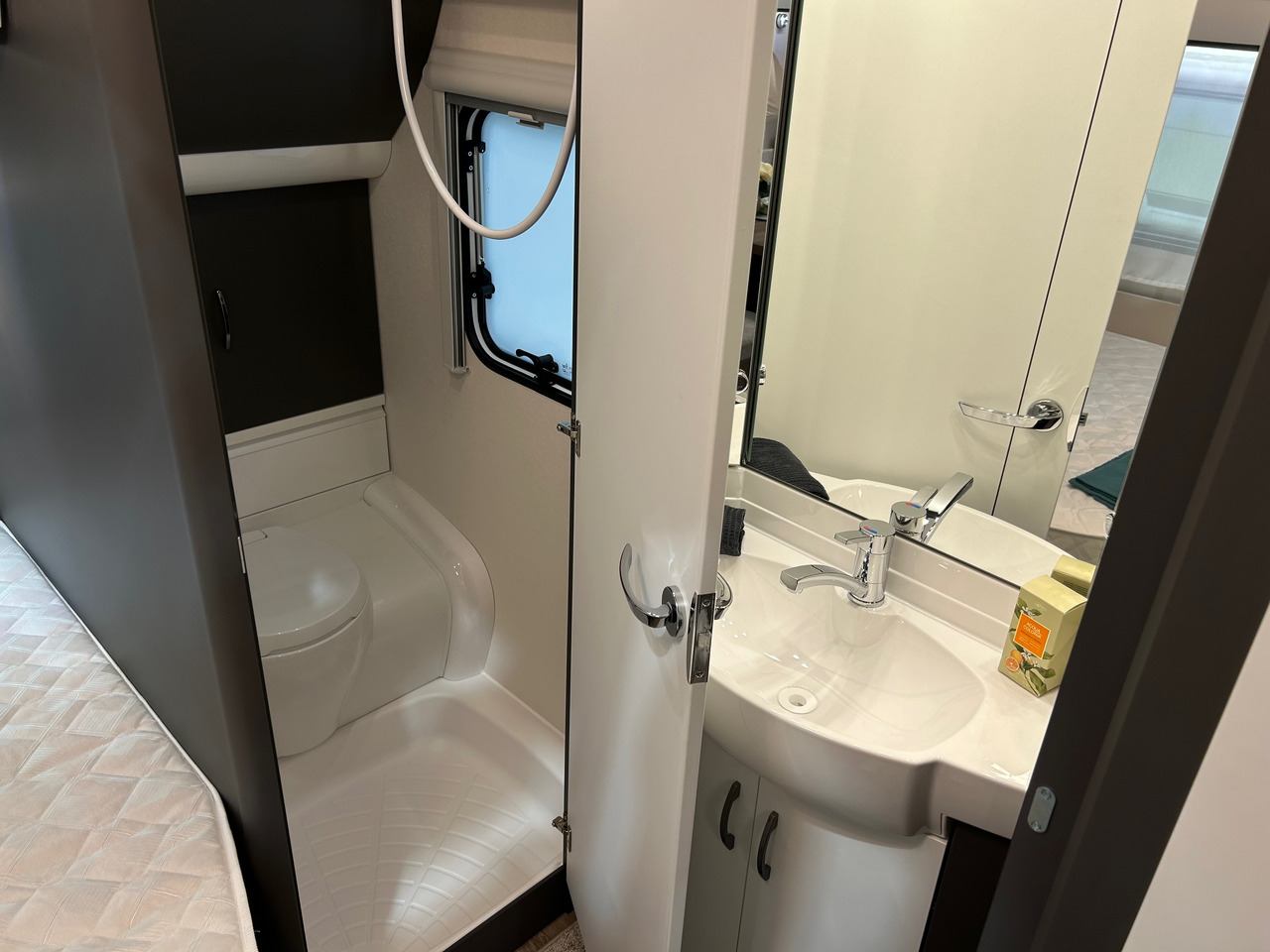 Caravane Excellent Edition 650 KMFe: photos 7