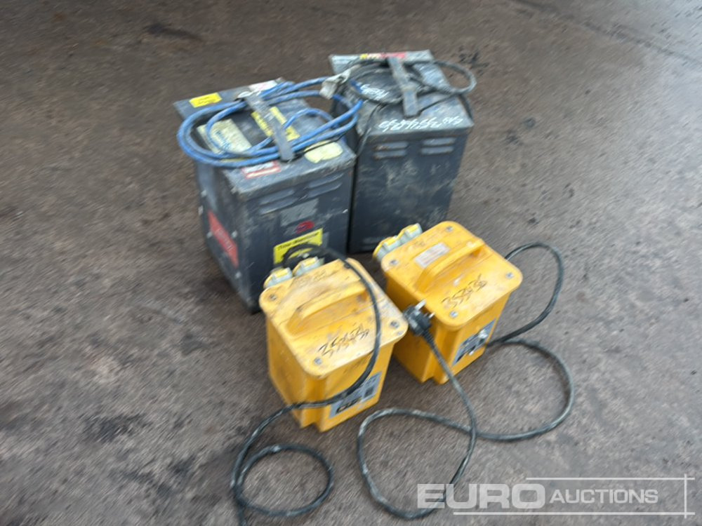 110 Volt Transformers (4 of) - Matériel de chantier: photos 4 110 Volt Transformers (4 of) - Matériel de chantier: photos 4