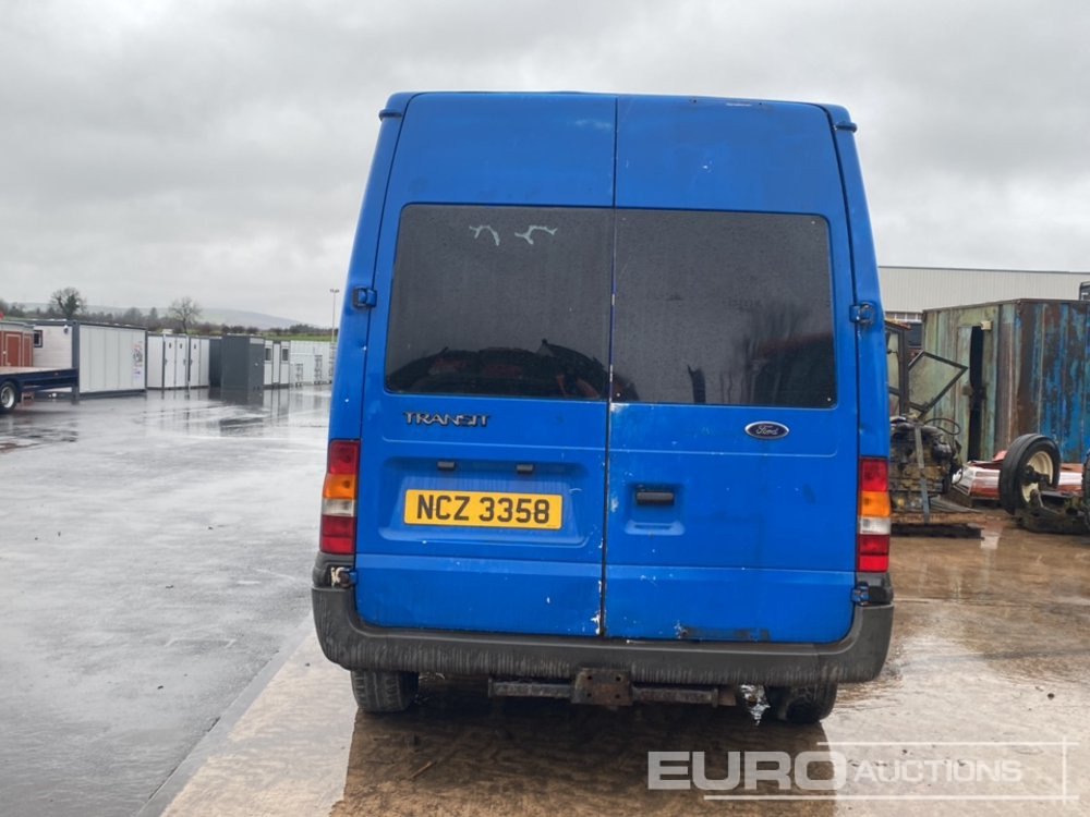 2002 Ford Transit - Fourgon utilitaire: photos 4 2002 Ford Transit - Fourgon utilitaire: photos 4