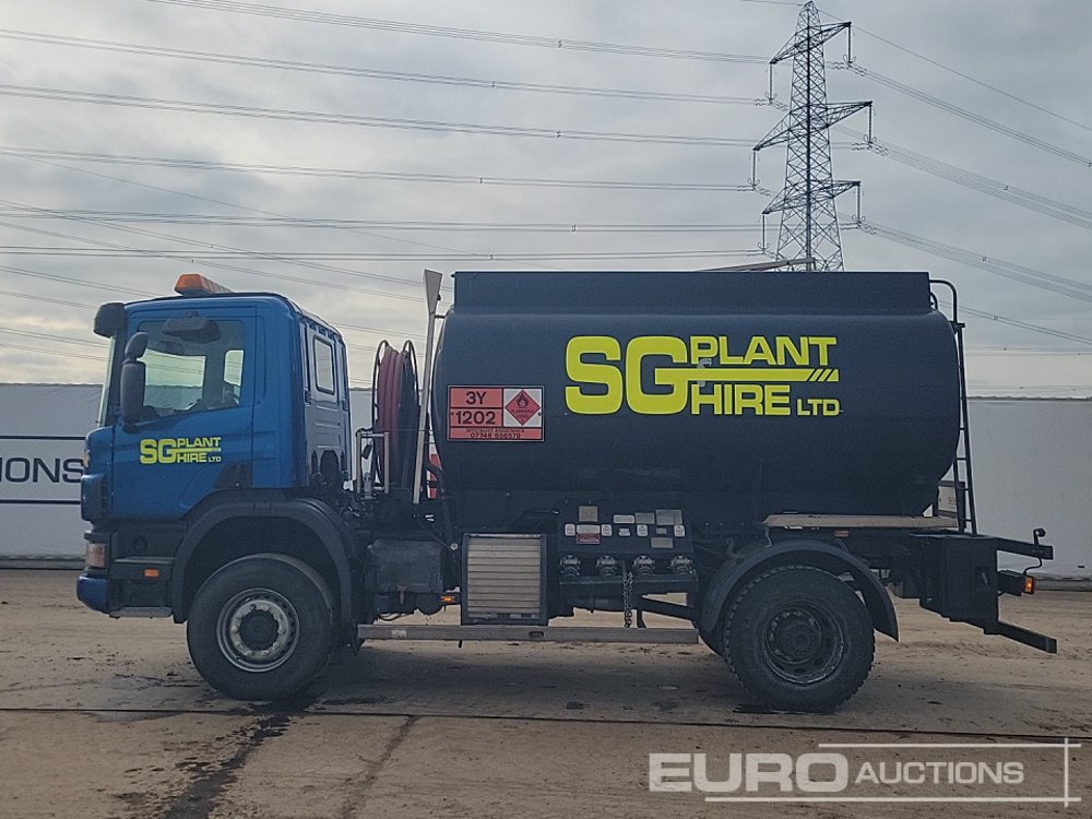 2003 Scania 114C-340 - Camion citerne: photos 2 2003 Scania 114C-340 - Camion citerne: photos 2