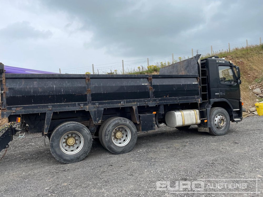 2003 Volvo FM9 320 - Camion benne: photos 3 2003 Volvo FM9 320 - Camion benne: photos 3