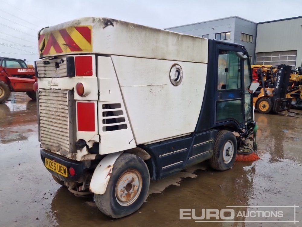 2005 Mathieu Yno Azura2 - Balayeuse de voirie: photos 5 2005 Mathieu Yno Azura2 - Balayeuse de voirie: photos 5