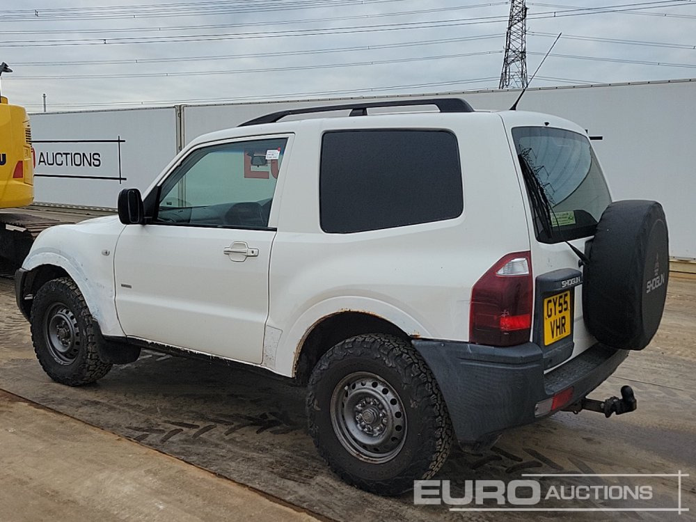 2005 Mitsubishi Shogun - SUV: photos 3 2005 Mitsubishi Shogun - SUV: photos 3
