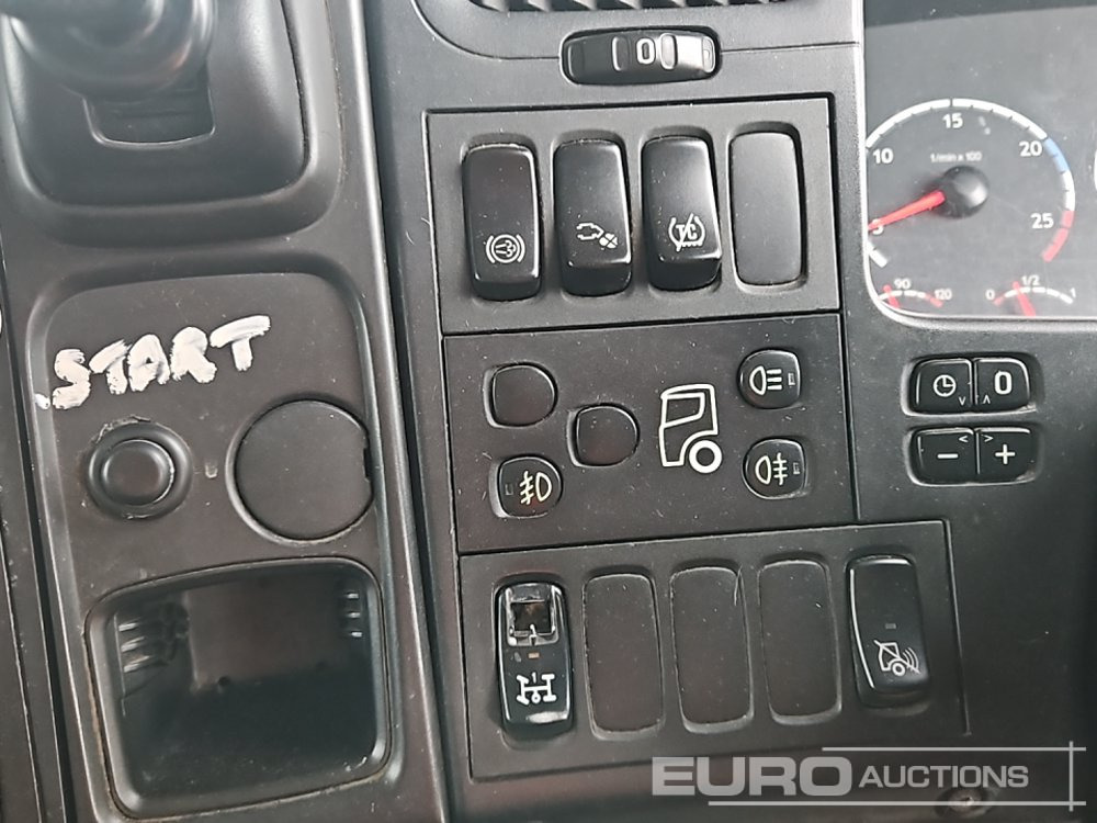 Camion citerne 2006 Scania P340: photos 45