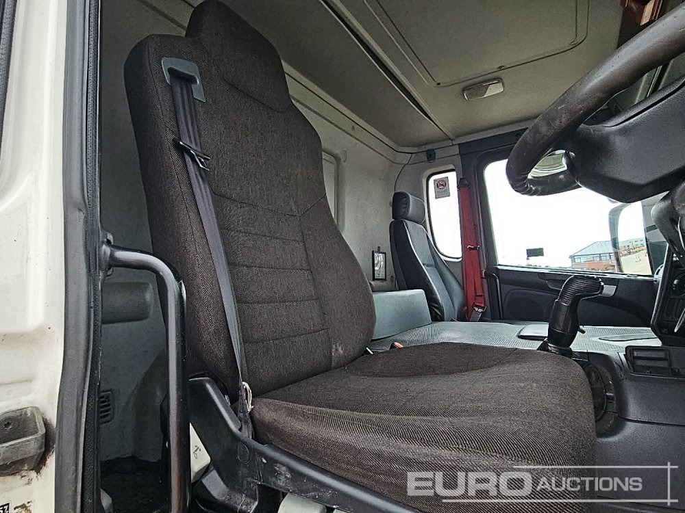 Camion citerne 2006 Scania P340: photos 40
