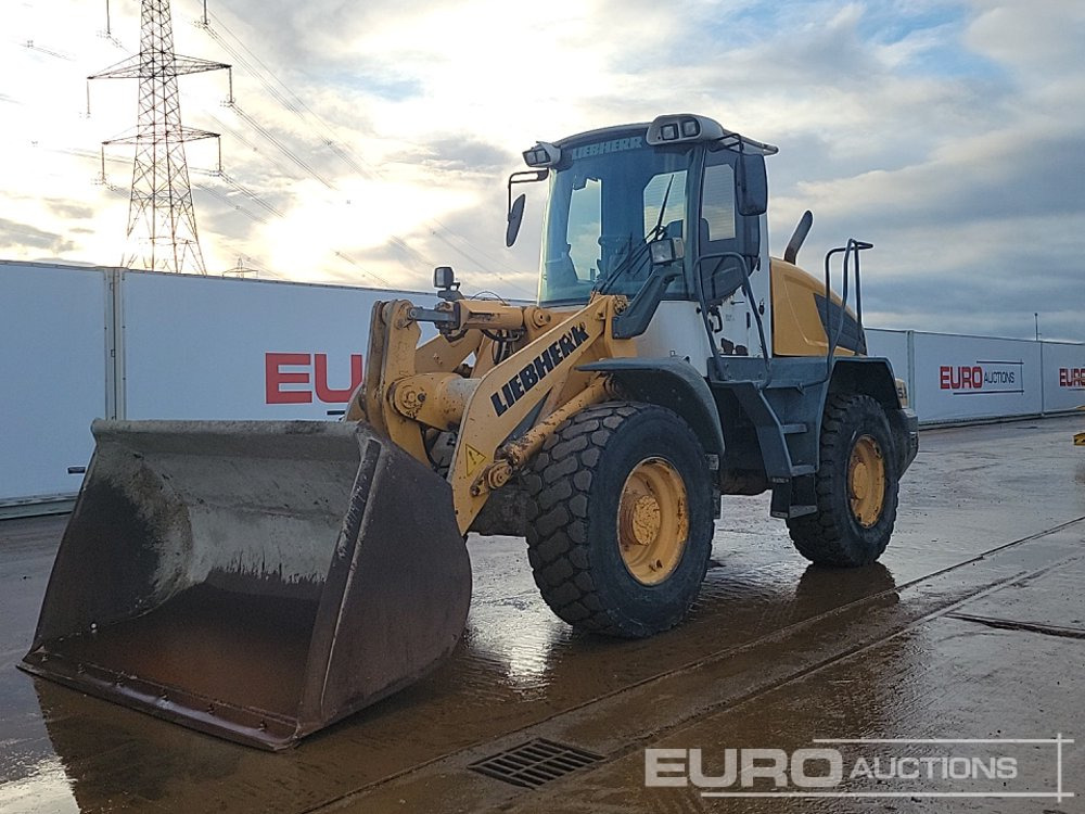 2008 Liebherr 528 - Chargeuse sur pneus: photos 1 2008 Liebherr 528 - Chargeuse sur pneus: photos 1