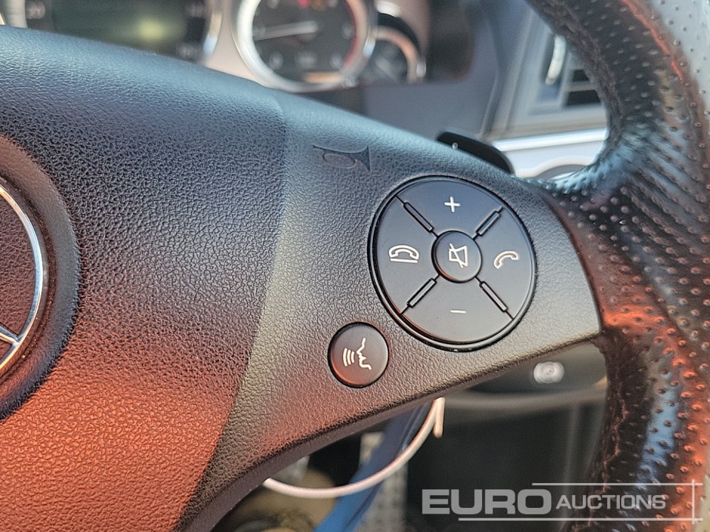 Voiture 2009 Mercedes E250: photos 33