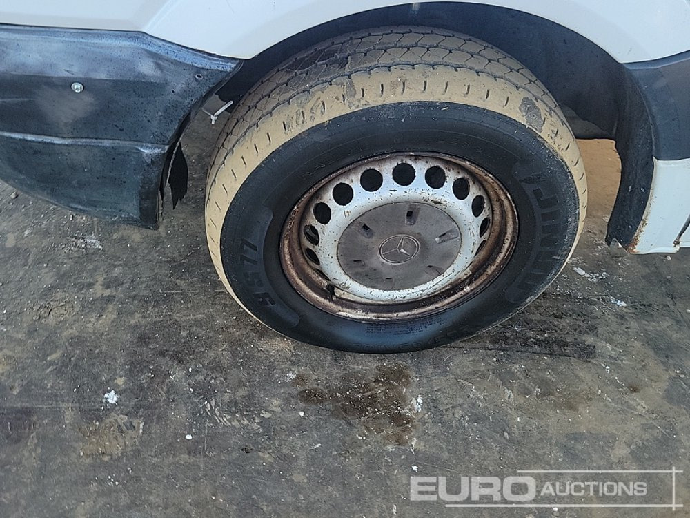 Utilitaire benne 2009 Mercedes Sprinter 311 CDI: photos 9