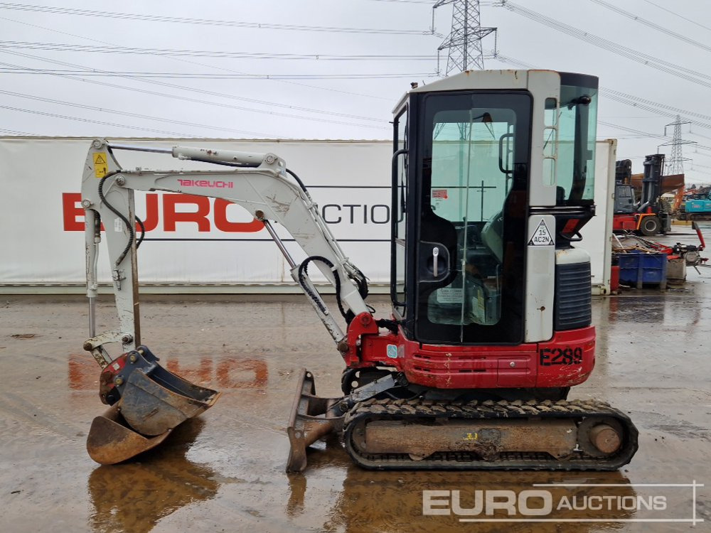 2010 Takeuchi TB23R - Mini pelle: photos 2 2010 Takeuchi TB23R - Mini pelle: photos 2