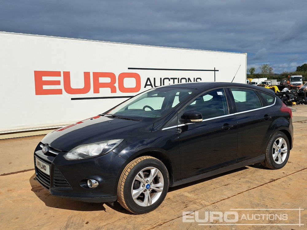2011 Ford Focus - Voiture: photos 1 2011 Ford Focus - Voiture: photos 1