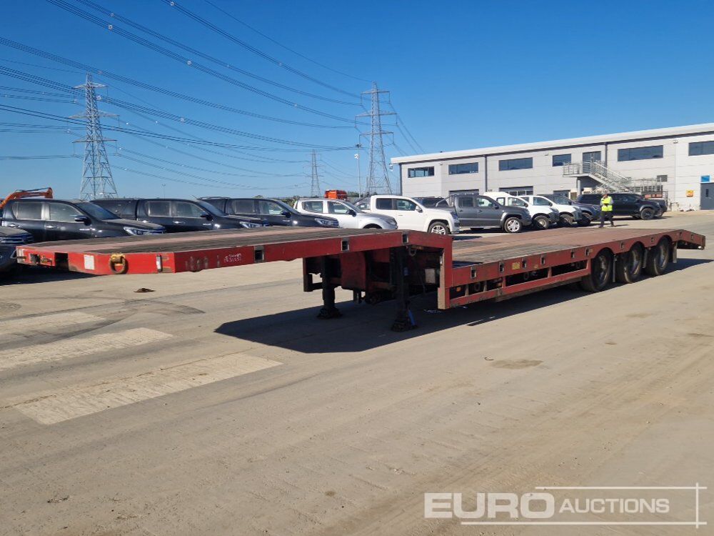 2011 Lin Trailers Tri Axle Extendable Step Frame Low Loader Trailer, Outriggers, Rear Steer - Semi-remorque surbaissé: photos 1 2011 Lin Trailers Tri Axle Extendable Step Frame Low Loader Trailer, Outriggers, Rear Steer - Semi-remorque surbaissé: photos 1