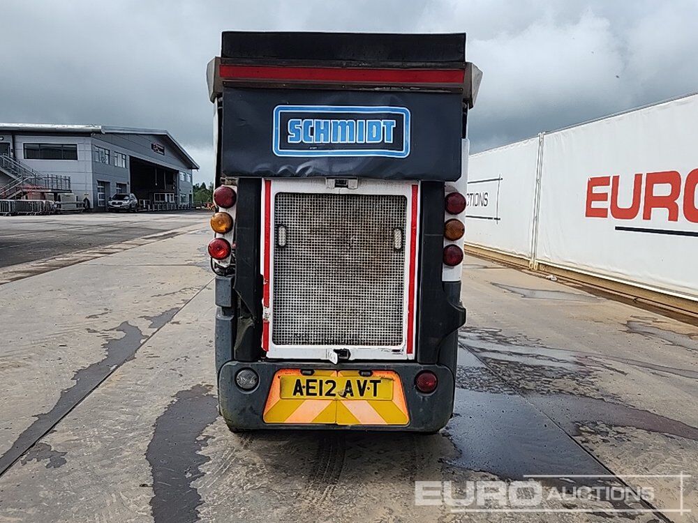 2012 Schmidt Compact 200 - Balayeuse de voirie: photos 4 2012 Schmidt Compact 200 - Balayeuse de voirie: photos 4