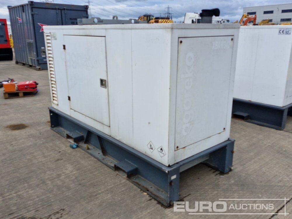 2013 60kVA Generator, FPT Engine (Panel Missing) - Groupe électrogène: photos 5 2013 60kVA Generator, FPT Engine (Panel Missing) - Groupe électrogène: photos 5