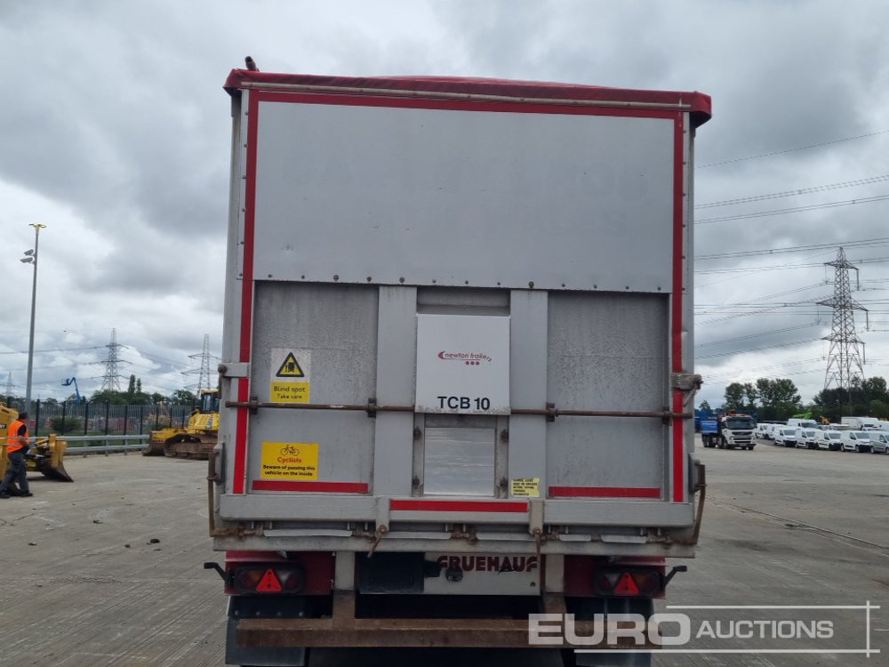 2013 Fruehauf Tri Axle Bulk Tipping Trailer, Lift Axle, Easy Sheet - Semi-remorque benne: photos 4 2013 Fruehauf Tri Axle Bulk Tipping Trailer, Lift Axle, Easy Sheet - Semi-remorque benne: photos 4