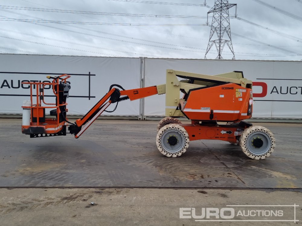 2013 JLG 340AJ - Nacelle: photos 2 2013 JLG 340AJ - Nacelle: photos 2