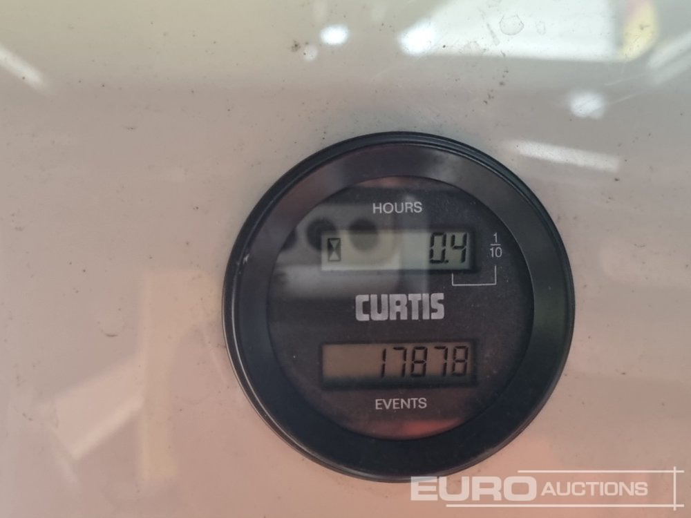 Camion avec nacelle 2013 Mercedes Sprinter: photos 31
