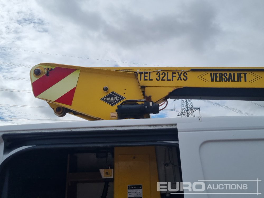 Camion avec nacelle 2013 Mercedes Sprinter: photos 13